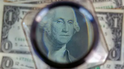 Dólar blue hoy: el paralelo abrió a la baja y se reduce la brecha cambiaria Dólar blue hoy: el paralelo abrió a la baja y se reduce la brecha cambiaria