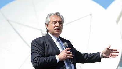 Alberto Fernández: "Los dólares hacen falta para producir, no para guardar" Alberto Fernández: "Los dólares hacen falta para producir, no para guardar"