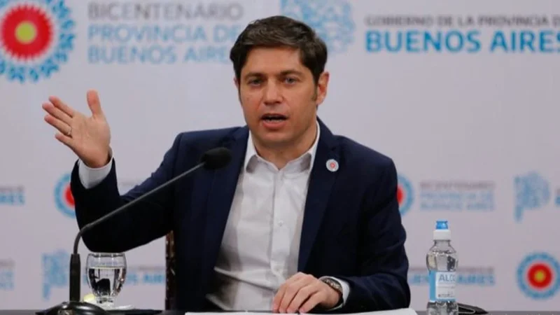 El irónico comentario de Axel Kicillof por el zoom de Mauricio Macri desde la cama