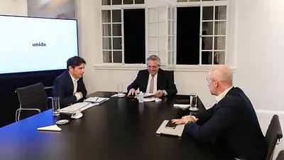 Casi el 60% cree que las restricciones no funcionan y 40% pide cuarentena total Casi el 60% cree que las restricciones no funcionan y 40% pide cuarentena total