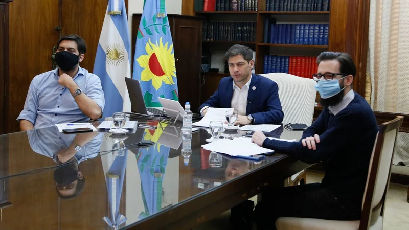 Duro mensaje de Kicillof a los intendentes macristas en un acto: "No es momento para vivos"
