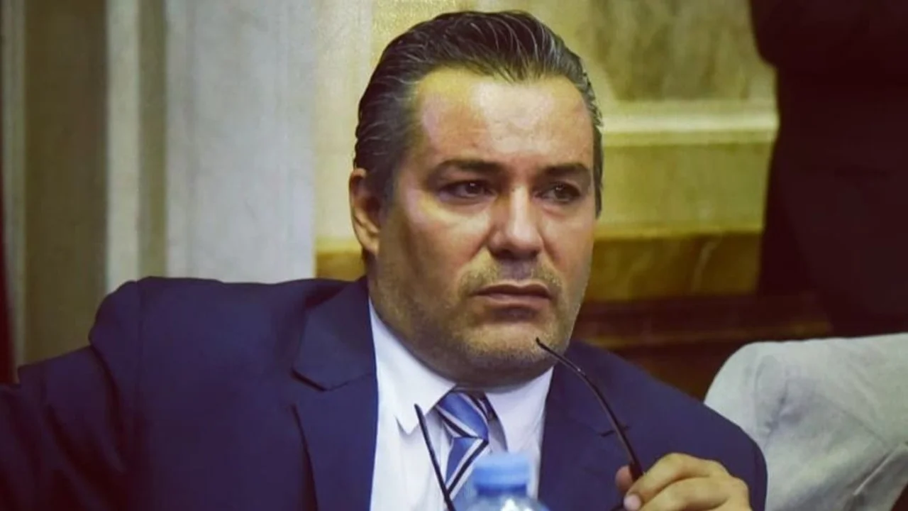 Condenaron al diputado que protagonizó un escándalo sexual en una sesión por Zoom