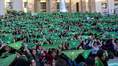 Alberto Fernández ratificó su compromiso de legalizar el aborto Alberto Fernández ratificó su compromiso de legalizar el aborto