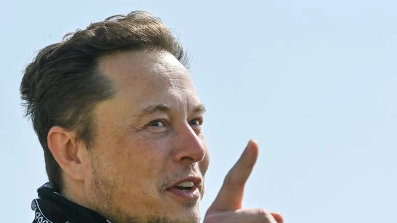 El deportivo Roadster de Tesla se retrasará hasta 2023, según Elon Musk