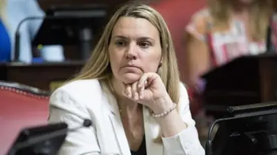Sigue el escándalo: senadora del PRO extendió permiso para que su niñera figurara como "esencial" Sigue el escándalo: senadora del PRO extendió permiso para que su niñera figurara como "esencial"
