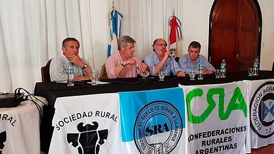 A 10 días de las elecciones, la Mesa de Enlace amenaza con un paro por la carne A 10 días de las elecciones, la Mesa de Enlace amenaza con un paro por la carne