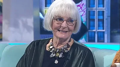 Claudia Lapacó Claudia Lapacó