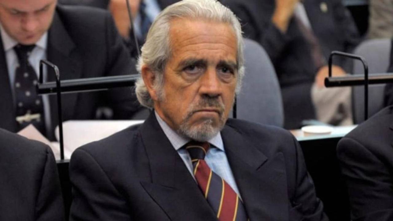 Un tribunal autorizó a un genocida de la ESMA ir a la comunión de su nieto
