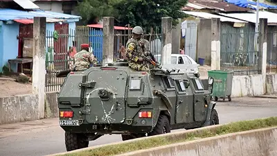 Golpe de Estado en Guinea: militares tomaron el Gobierno y detuvieron al presidente Golpe de Estado en Guinea: militares tomaron el Gobierno y detuvieron al presidente