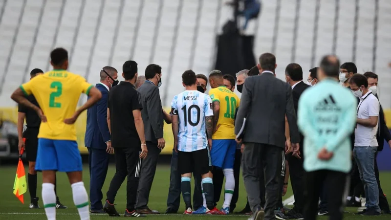 Escándalo en Argentina-Brasil: autoridades sanitarias brasileñas impidieron que se juegue el partido