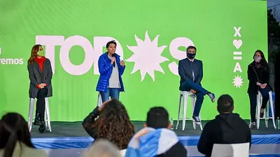 Con Máximo Kirchner y Mayra Mendoza, el Frente de Todos de Quilmes cerró la campaña de cara a las PASO Con Máximo Kirchner y Mayra Mendoza, el Frente de Todos de Quilmes cerró la campaña de cara a las PASO