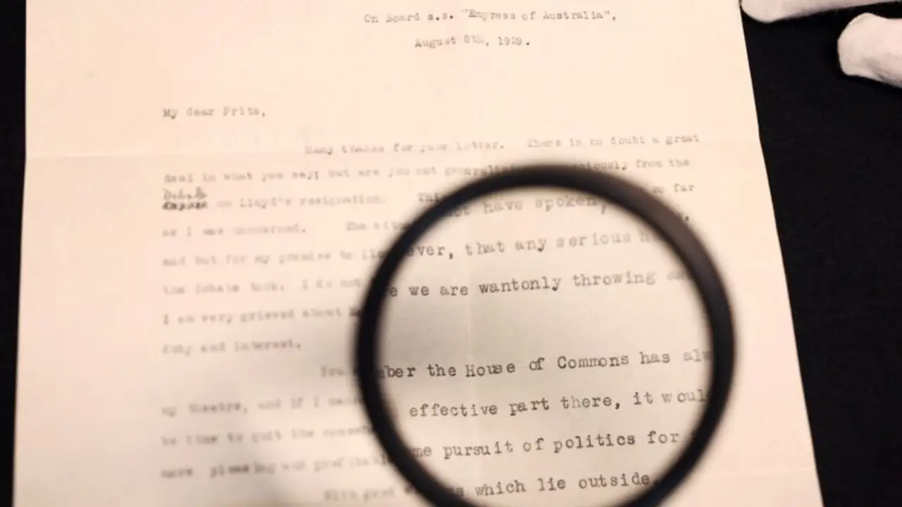 Subastan manuscrito inédito de Winston Churchill donde planeaba dejar la política