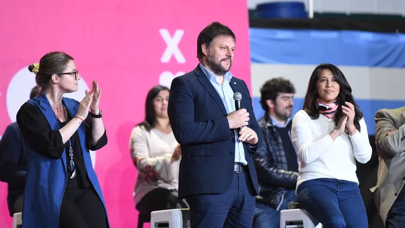 Elecciones 2021: El Frente de Todos de CABA cerró la campaña en Ferro 