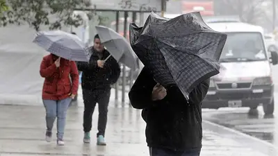 Pronóstico del tiempo: alerta meteorológica por fuertes vientos en 15 provincias Pronóstico del tiempo: alerta meteorológica por fuertes vientos en 15 provincias