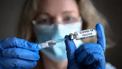 Avanzan en una vacuna contra el cáncer de pulmón basada en la AstraZeneca Avanzan en una vacuna contra el cáncer de pulmón basada en la AstraZeneca