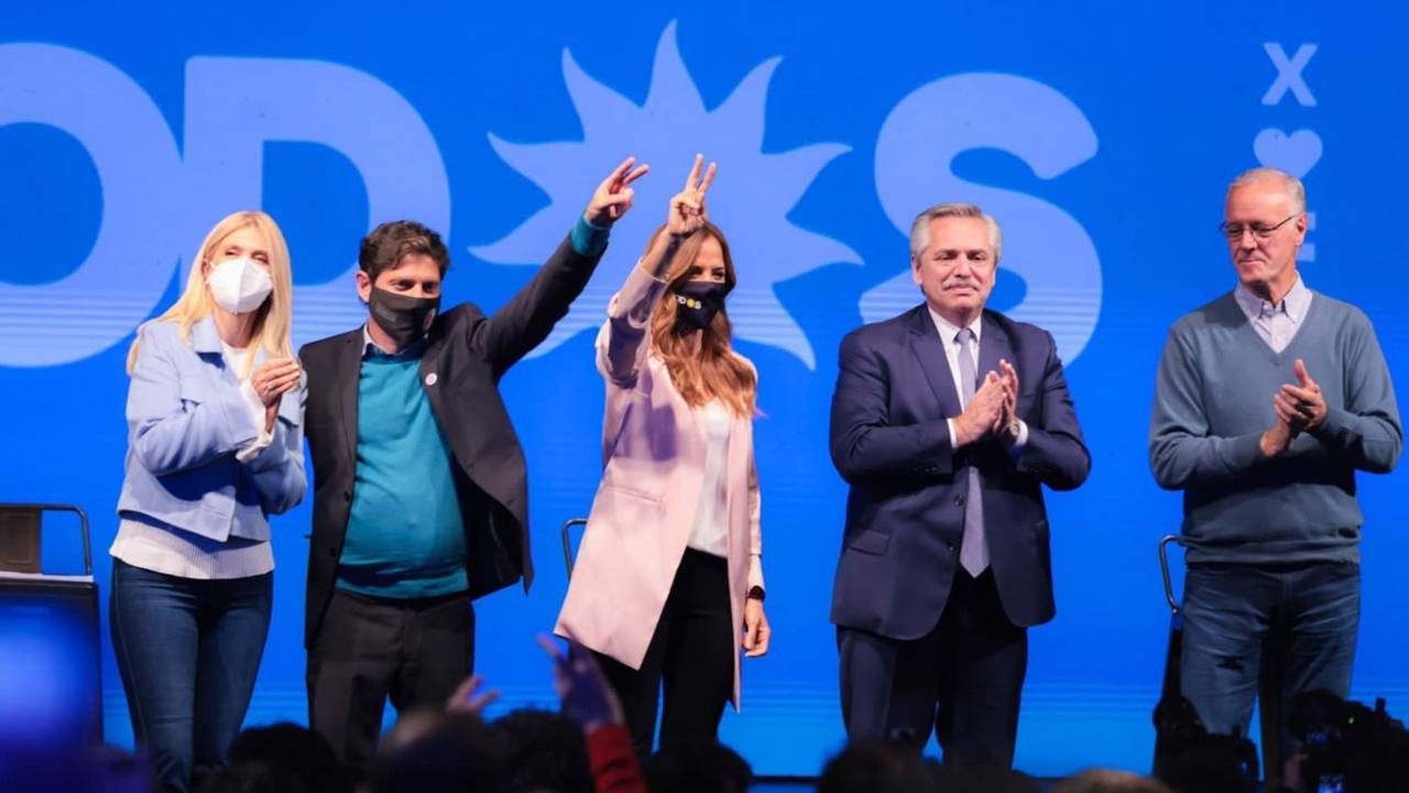 Elecciones 2021:  Alberto Fernández cerró la campaña en Provincia y dijo que la mejor política económica "fue la vacuna"