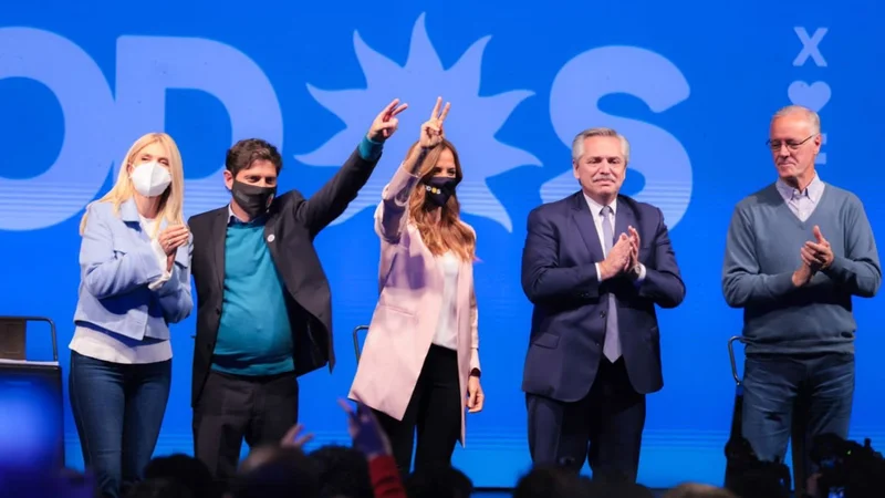 Elecciones 2021:  Alberto Fernández cerró la campaña en Provincia y dijo que la mejor política económica "fue la vacuna"