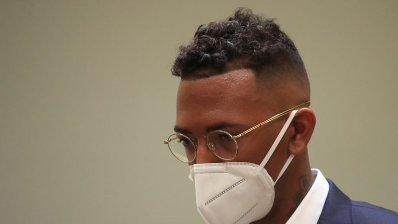 Futbolista alemán Jerome Boateng es declarado culpable de agredir a ex novia y multado con 1,8 millones de euros