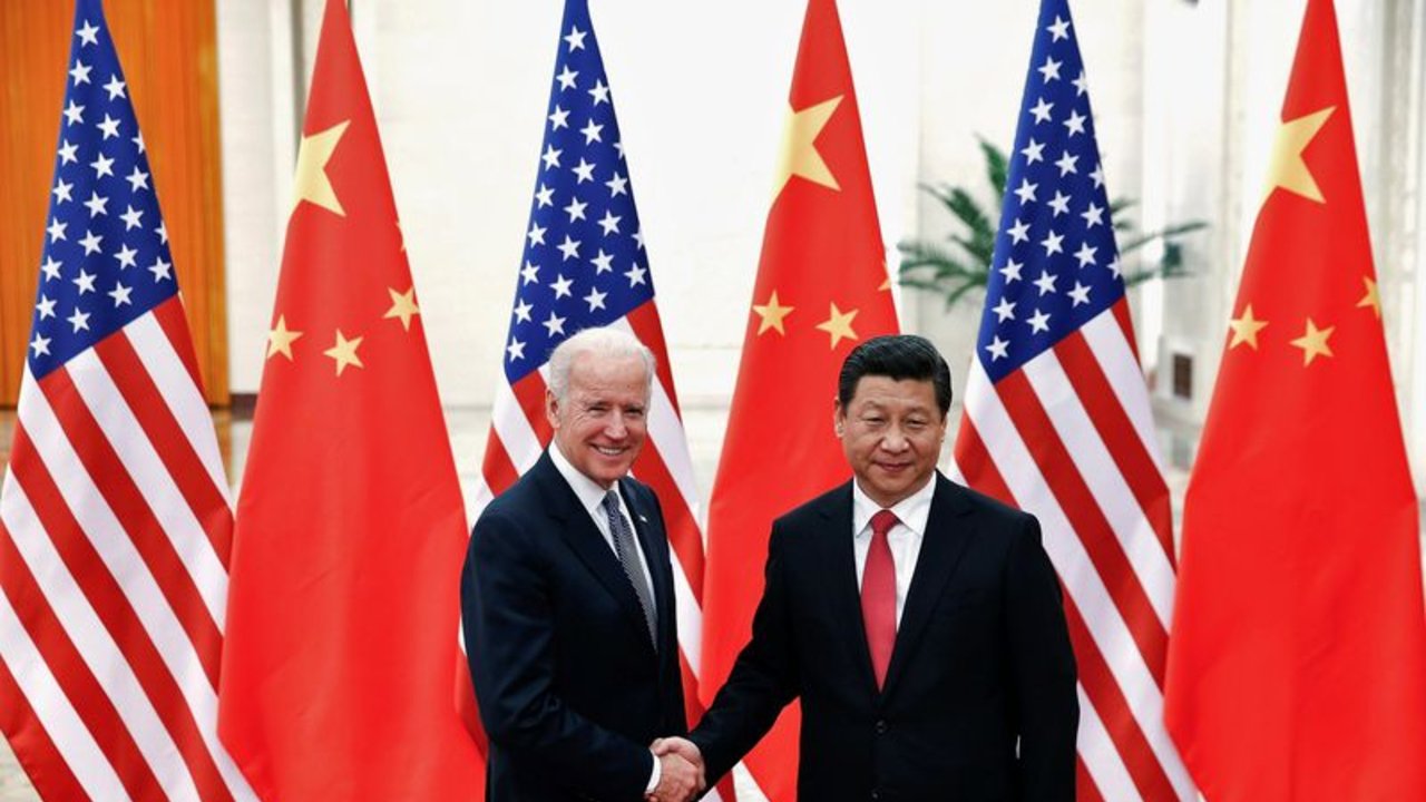 Los presidentes de EEUU y China hablan de evitar el conflicto en una llamada
