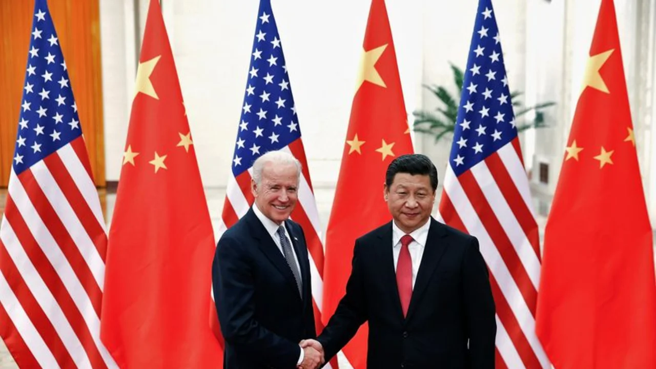 Los presidentes de EEUU y China hablan de evitar el conflicto en una llamada
