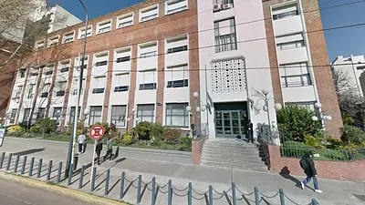 Ola de contagios en el colegio ORT: analizan si hay casos de variante Delta Ola de contagios en el colegio ORT: analizan si hay casos de variante Delta