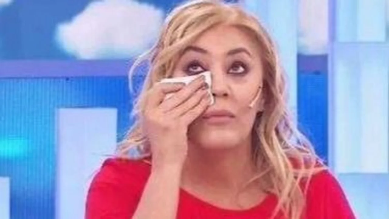 Débora D'Amato llorando.