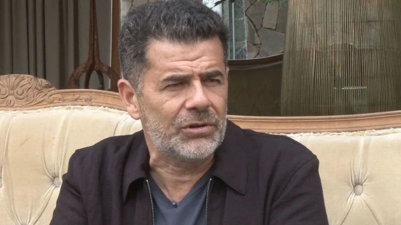 Julián Weich