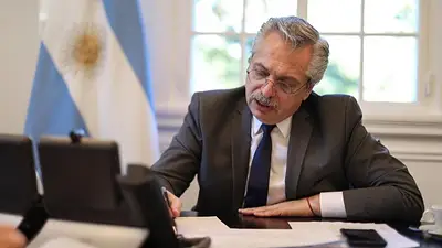 Alberto Fernández se reúne con empresarios, intendentes y ministros en Olivos Alberto Fernández se reúne con empresarios, intendentes y ministros en Olivos