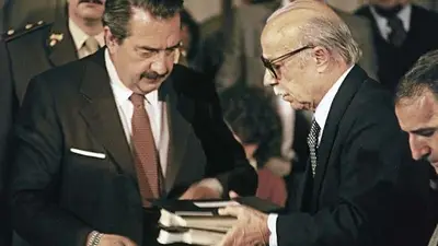 Raúl Alfonsín. Ernesto Sábato Raúl Alfonsín. Ernesto Sábato