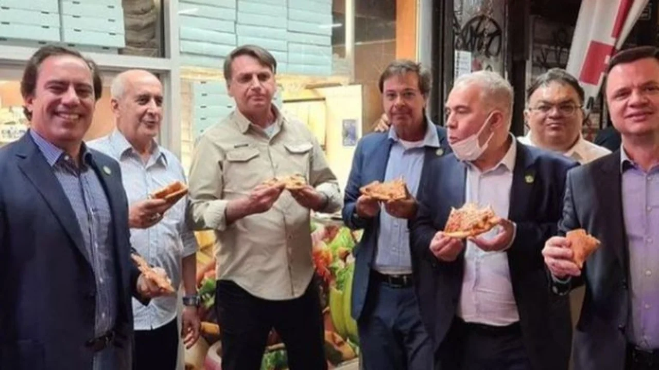 El alcalde de Nueva York criticó a Bolsonaro por viajar sin estar vacunado