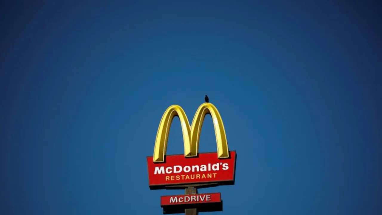 McDonald's anunció que los juguetes de la Cajita Feliz serán ecológicos en todo el mundo en 2025