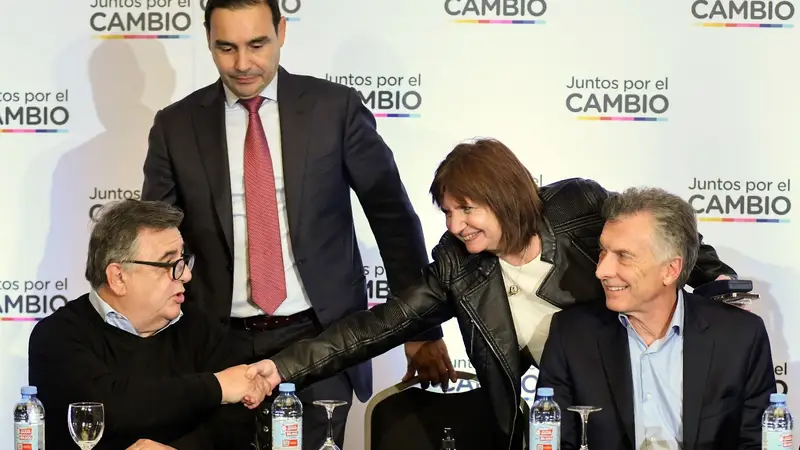 Las anotaciones de Macri y Negri que se viralizaron y el insólito error ortográfico