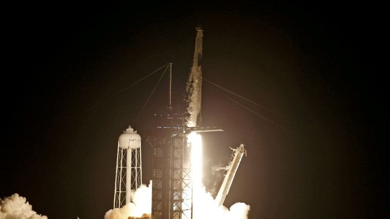 La NASA modifica su estructura para integrar a las empresas espaciales privadas