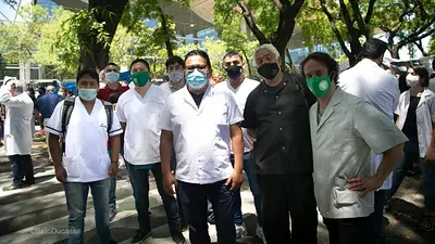 Denuncian despidos masivos en el Hospital Durand: "Los desafectan por mail" Denuncian despidos masivos en el Hospital Durand: "Los desafectan por mail"