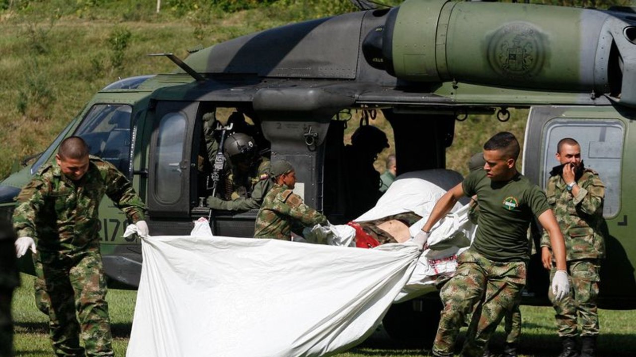 Mueren diez disidentes de las FARC en bombardeo en Colombia