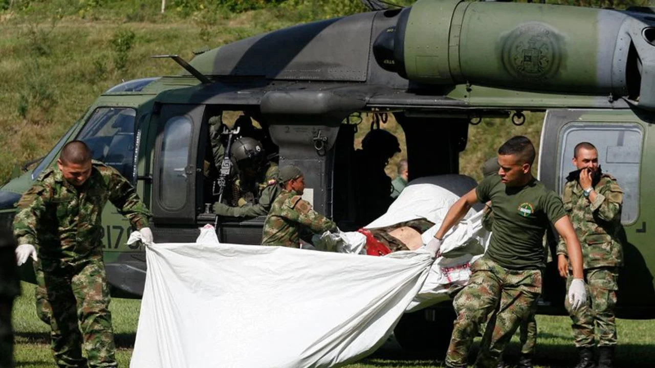 Mueren diez disidentes de las FARC en bombardeo en Colombia