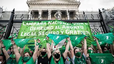 Aborto legal y gratuito: cómo acceder y qué hacer si te niegan el derecho a la IVE Aborto legal y gratuito: cómo acceder y qué hacer si te niegan el derecho a la IVE