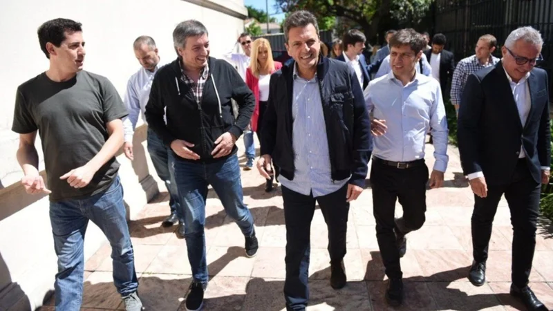 Máximo Kirchner, Kicillof y Massa se reunieron en la Casa Rosada