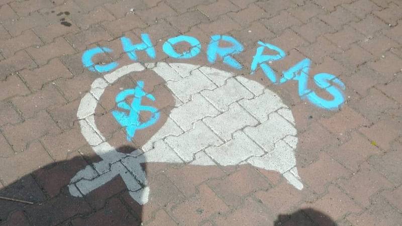 Vandalizaron pañuelos de Madres y Abuelas de Plaza de Mayo