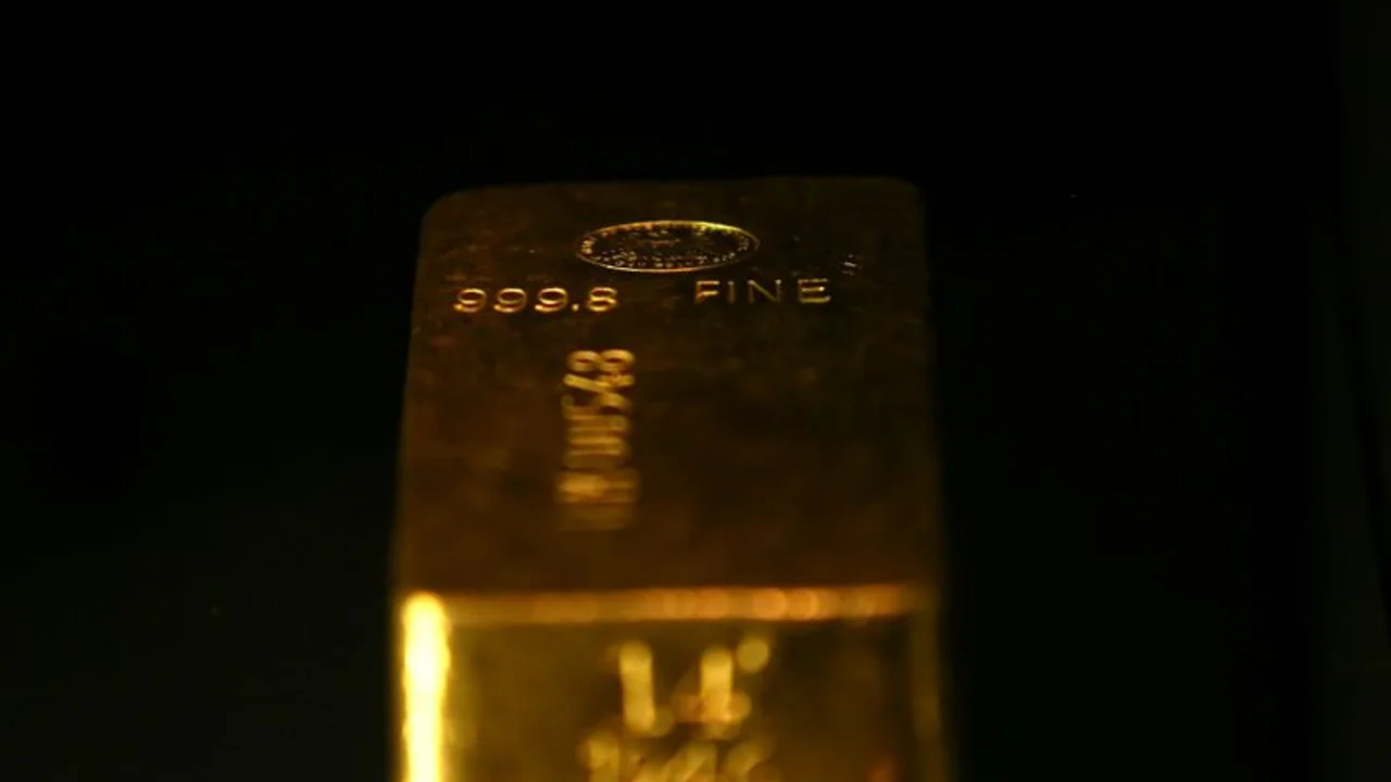 Precios del oro suben pero siguen en terreno inestable 
