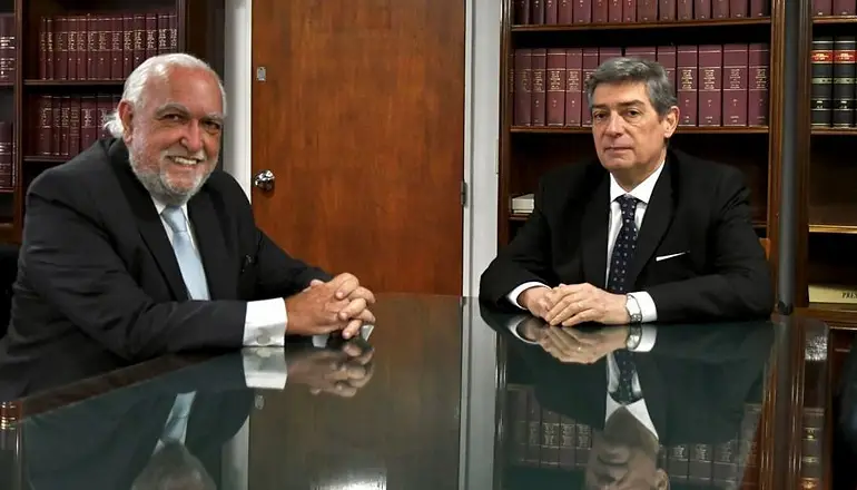 Rosatti y Gil Lavedra 