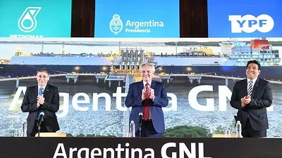 Alberto Fernández, sobre el histórico acuerdo YPF-Petronas: "Tenemos la energía que el mundo demanda y que demandará en el futuro" Alberto Fernández, sobre el histórico acuerdo YPF-Petronas: "Tenemos la energía que el mundo demanda y que demandará en el futuro"