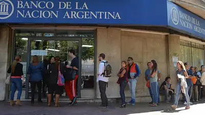 Filas en los bancos Filas en los bancos