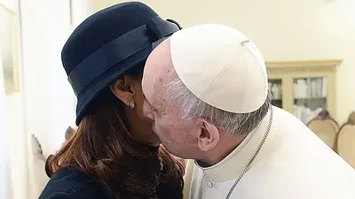 Atentado a Cristina: el Papa Francisco le expresó su "solidaridad y cercanía" a la vicepresidenta Atentado a Cristina: el Papa Francisco le expresó su "solidaridad y cercanía" a la vicepresidenta