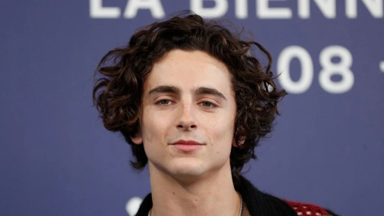 Timothée Chalamet le hinca el diente a la película caníbal de Venecia