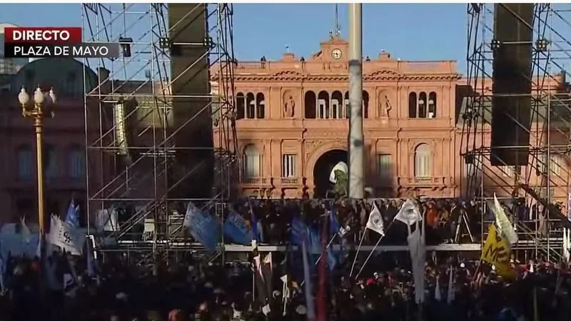 En vivo: seguí la transmisión de El Destape Radio desde la Plaza de Mayo