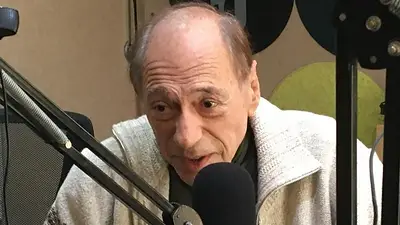 El juez Eugenio Zaffaroni señaló que el Gobierno nacional está "en caída libre" y quiere generar una distracción al hablar de "zaffaronismo" El juez Eugenio Zaffaroni señaló que el Gobierno nacional está "en caída libre" y quiere generar una distracción al hablar de "zaffaronismo"