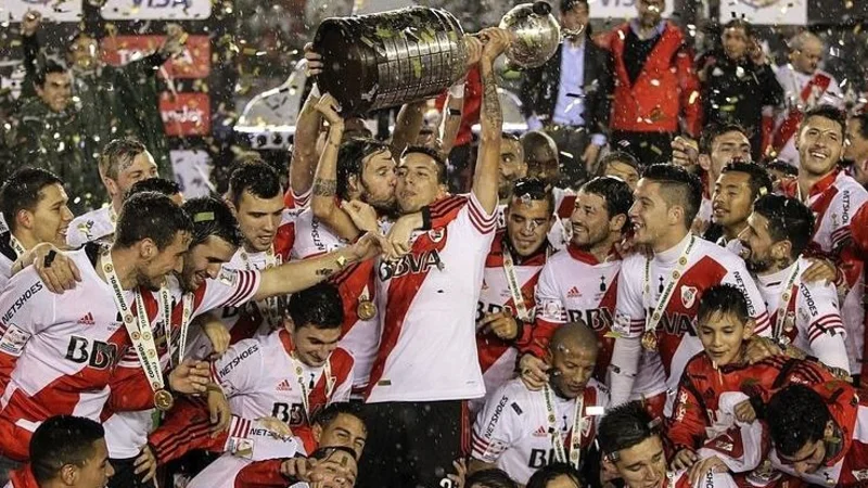 River Plate Carlos Sánchez