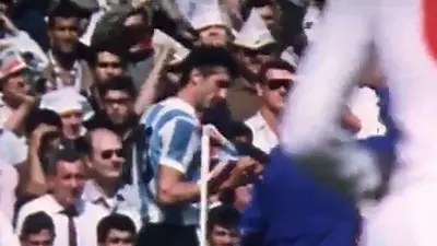Por qué la Selección Argentina usa un brazalete negro en el partido contra Suiza en el Mundial Por qué la Selección Argentina usa un brazalete negro en el partido contra Suiza en el Mundial