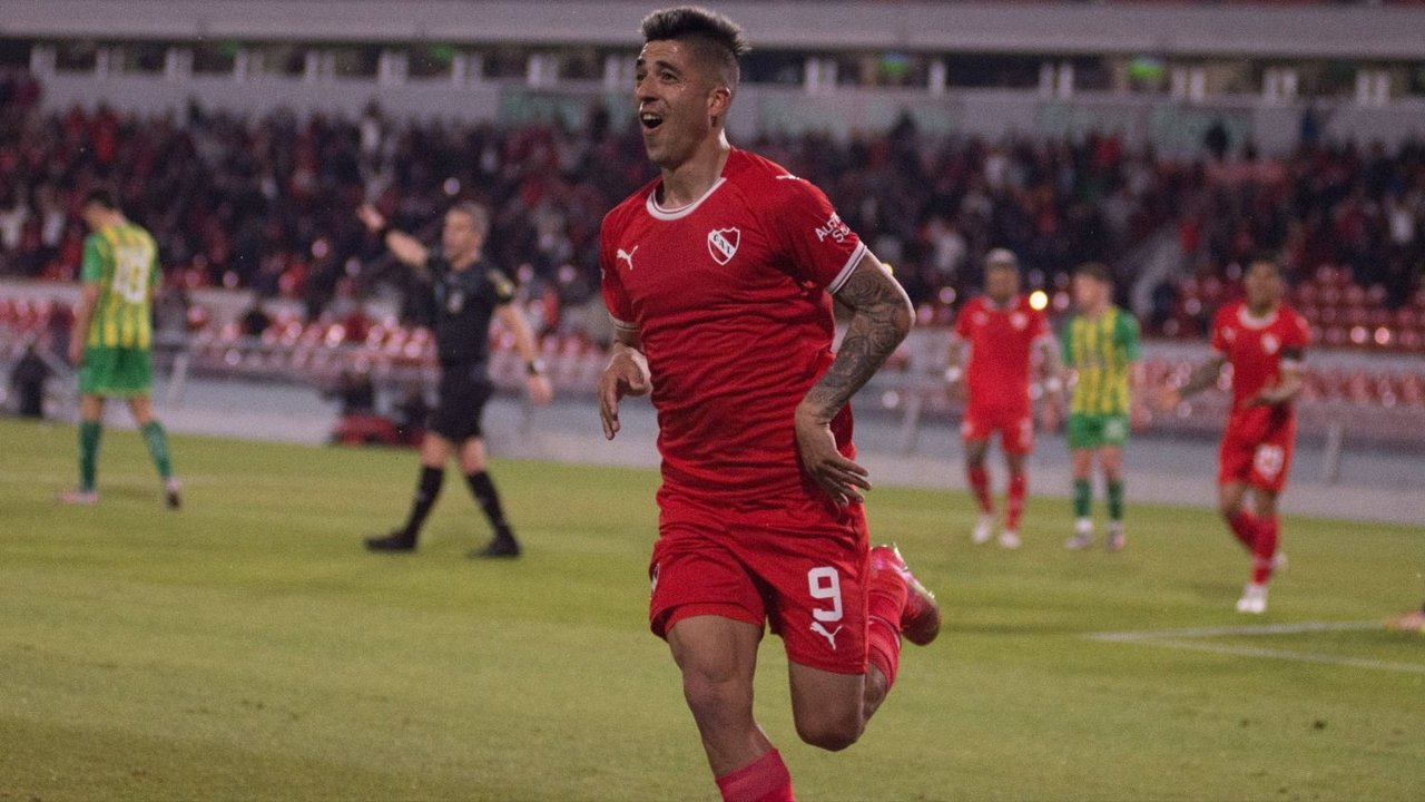 Fútbol Argentino, Independiente, Aldosivi,  Liga Profesional.